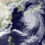 Тайфуны разносят радиоактивные осадки Фукусимы