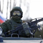 В сторону Украины через Новошахтинск движется бронетехника РФ (Видео)