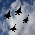 Эрик Зюсс: США готовятся воевать с Россией в Сирии, направляя свои истребители против Су-30