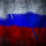 Тяжкое преступление: в Николаеве неизвестные нарисовали на стенах домов флаги РФ