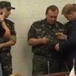   Депутаты Днепро- петровска разбежались при виде военкома (Видео)